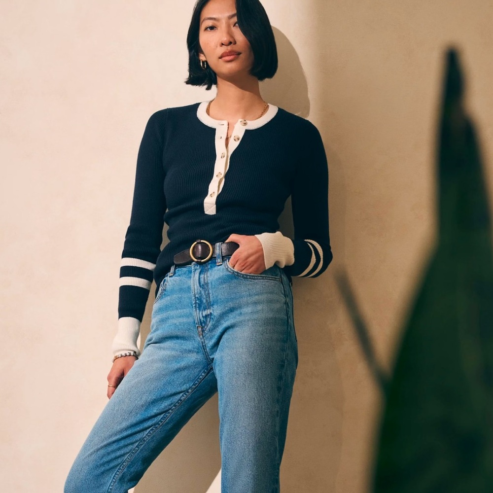 FAHERTY Mikki Henley Ribbed Sweater in Coastal Colorblock Navy Cream